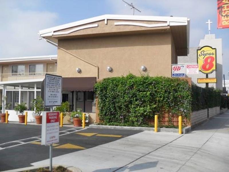 Super 8 By Wyndham Los Angeles-Culver City Area Εξωτερικό φωτογραφία