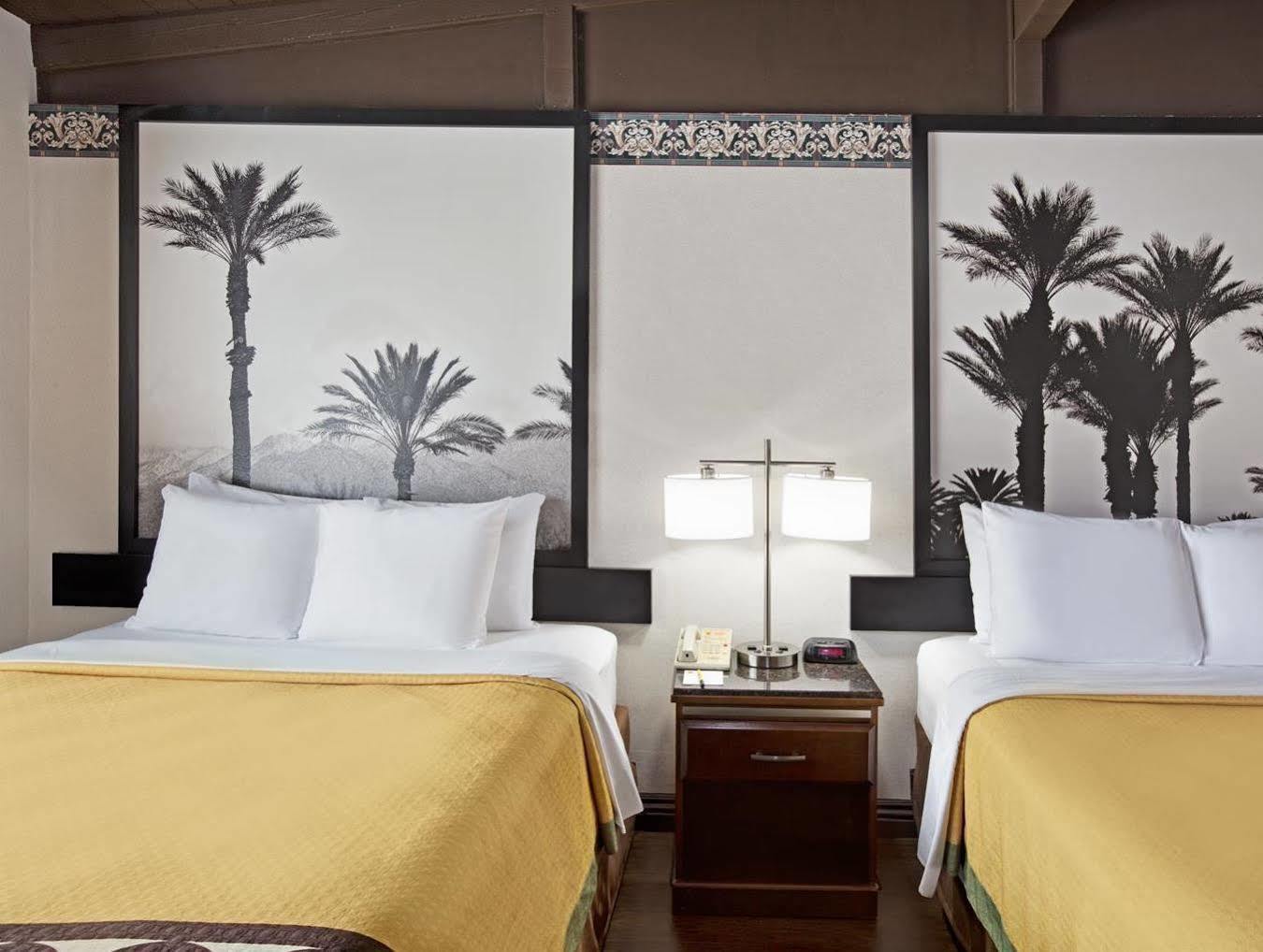 Super 8 By Wyndham Los Angeles-Culver City Area Εξωτερικό φωτογραφία